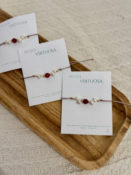 Mujer Virtuosa Bracelet