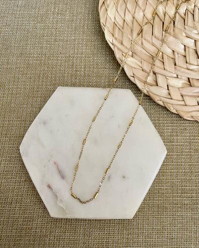 Thea choker