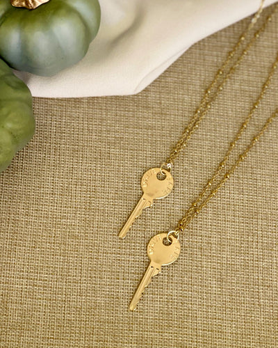 Lola Necklace