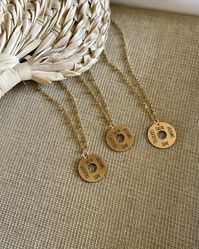 Valores Oma Vè Necklace (Signature)